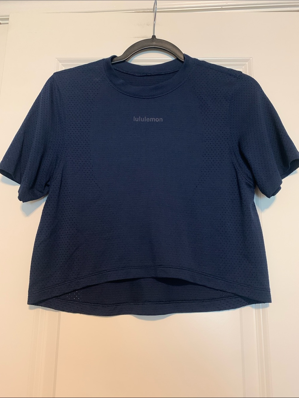 lululemon athletica Navy Short-Sleeve Crew Crop Tee, Sz S, Good Condition